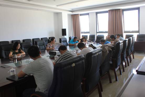 物產(chǎn)集團黨委委員、副總經(jīng)理劉玲同志赴臨空開投公司黨支部講 “兩學(xué)一做”教育專題黨