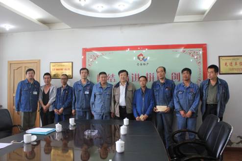 青海物產集團黨委開展慶祝建黨95周年，走訪慰問